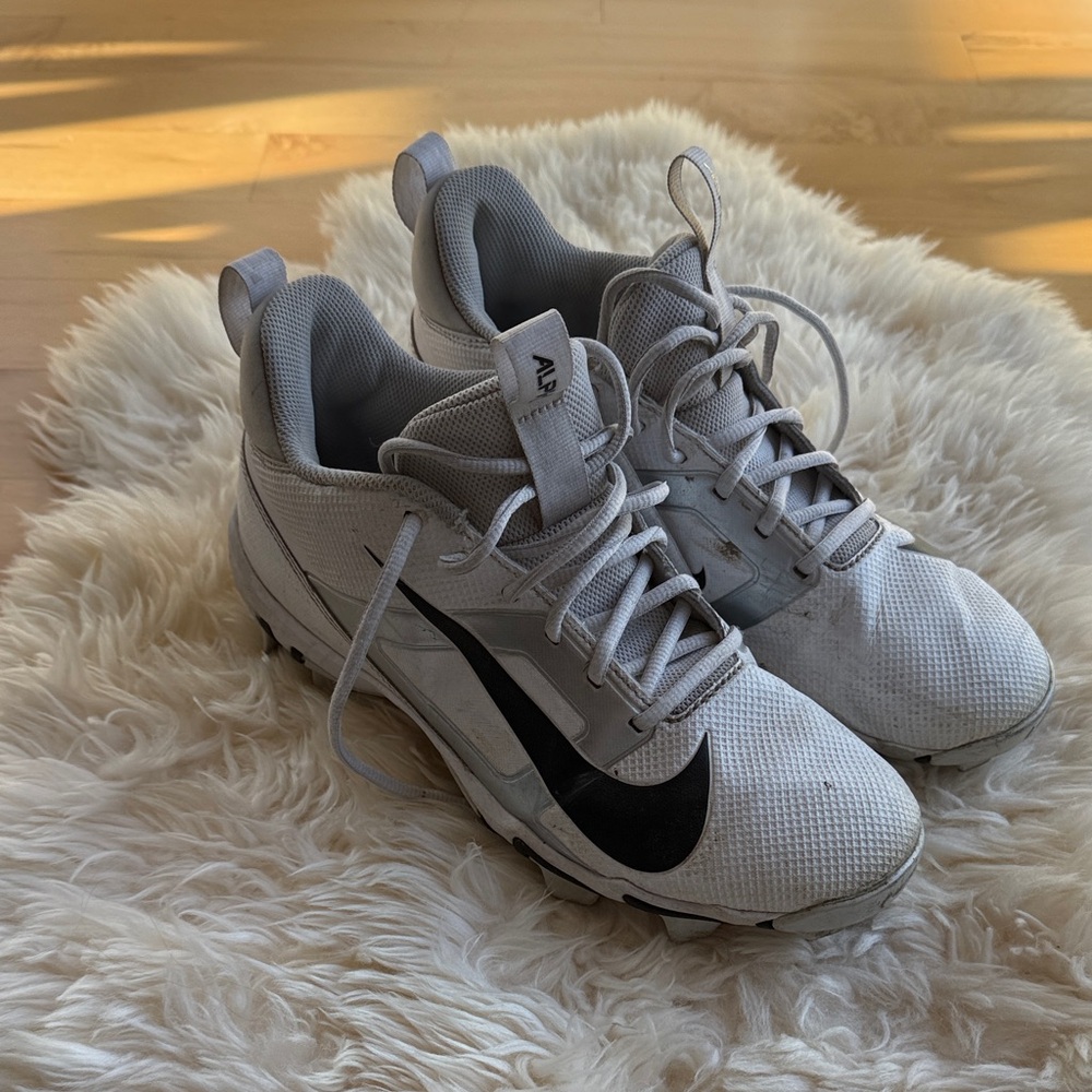 Nike football cleats, size men’s 8